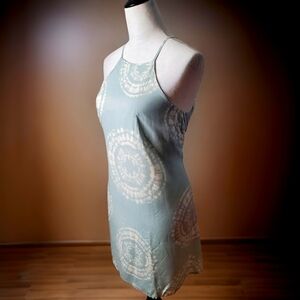 🦋Forever 21 Powder Blue Tie Dye Swing Dress